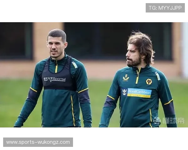 内维斯对阵切尔西的中场调度表现解析