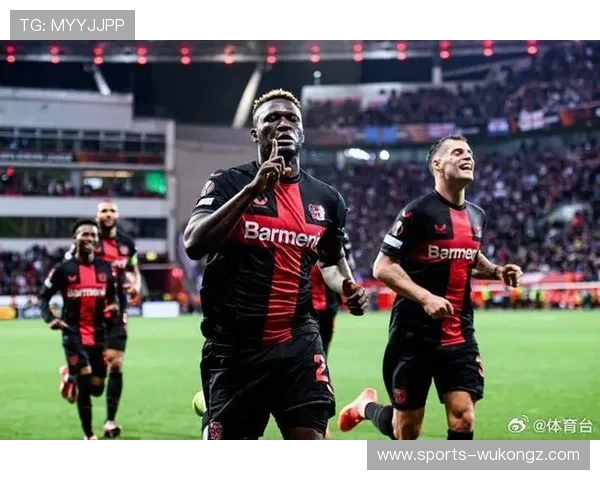 博尼法斯在勒沃库森体系中的战术角色与跑位分析