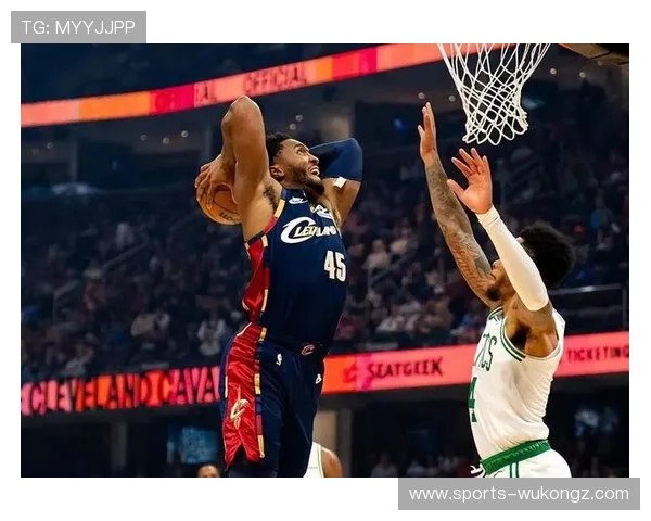 普里查德利用无球跑动提升三分效率，拉开球队进攻空间